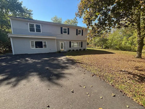 $3,800 | 2 Partington Place, New Paltz, NY 12561