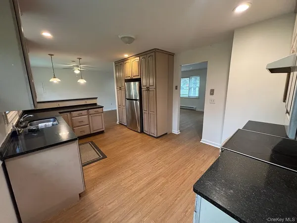 $3,800 | 2 Partington Place, New Paltz, NY 12561