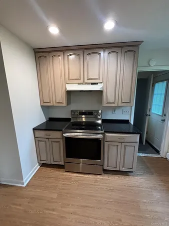 $3,800 | 2 Partington Place, New Paltz, NY 12561