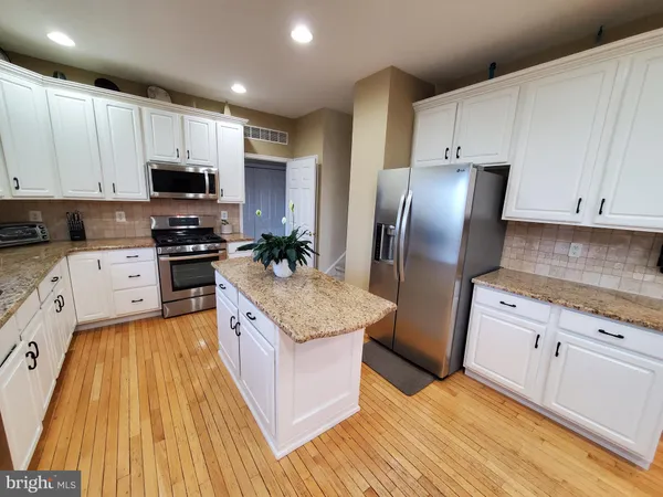 $974,900 | 529 Glen Meadow Road, Richboro, PA 18954