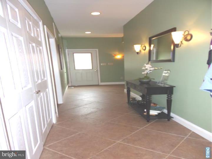 27 Old Farm Road Sicklerville, NJ 08081 - Photo 15 of 25 In-law Suite