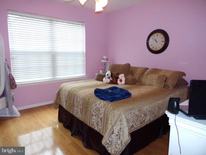 27 Old Farm Road Sicklerville, NJ 08081 - Photo 19 of 25 Bedroom 2