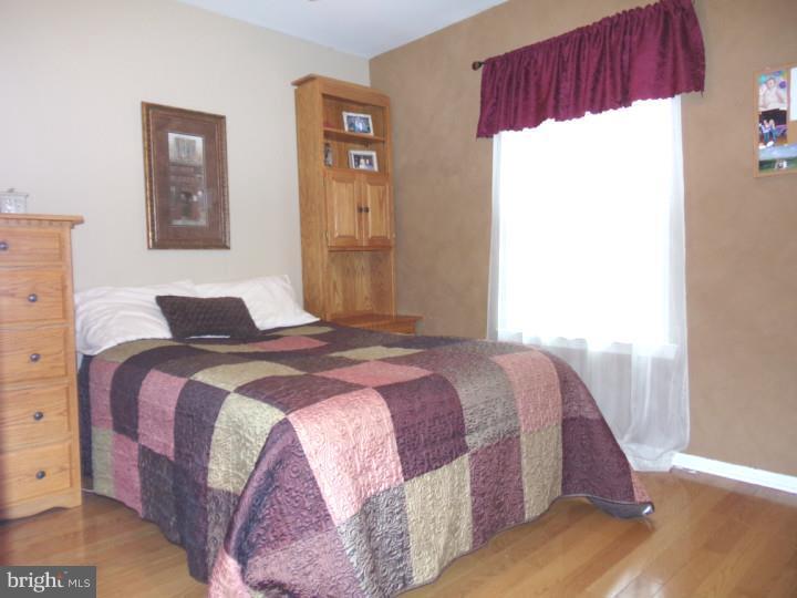 27 Old Farm Road Sicklerville, NJ 08081 - Photo 20 of 25 Bedroom 3