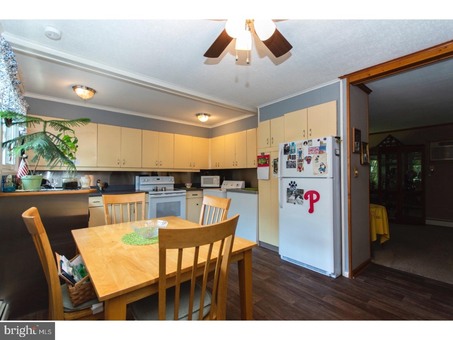 15 Inkberry Road Levittown, PA 19057 - Photo 5 of 13 Kitchen