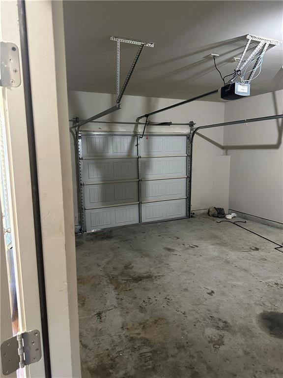 346 Turtle Creek Drive Winder, GA 30680 - Photo 2 of 11 a view of small space