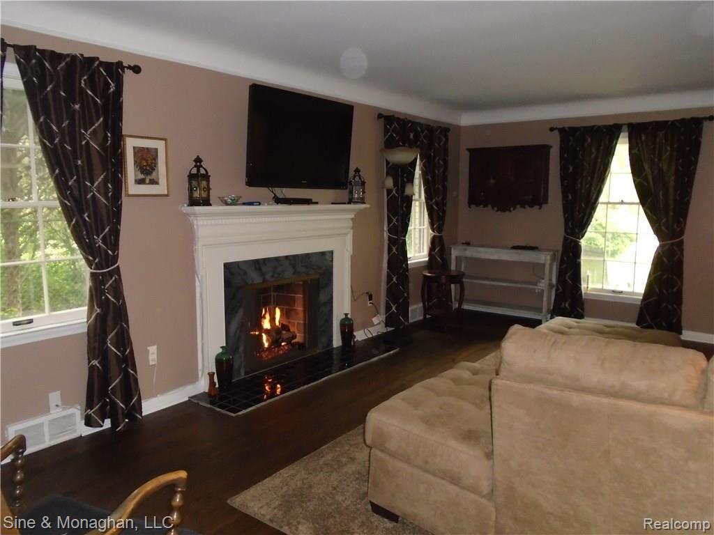 661 Middlesex Road Grosse Pointe Park, MI 48230 - Photo 5 of 32