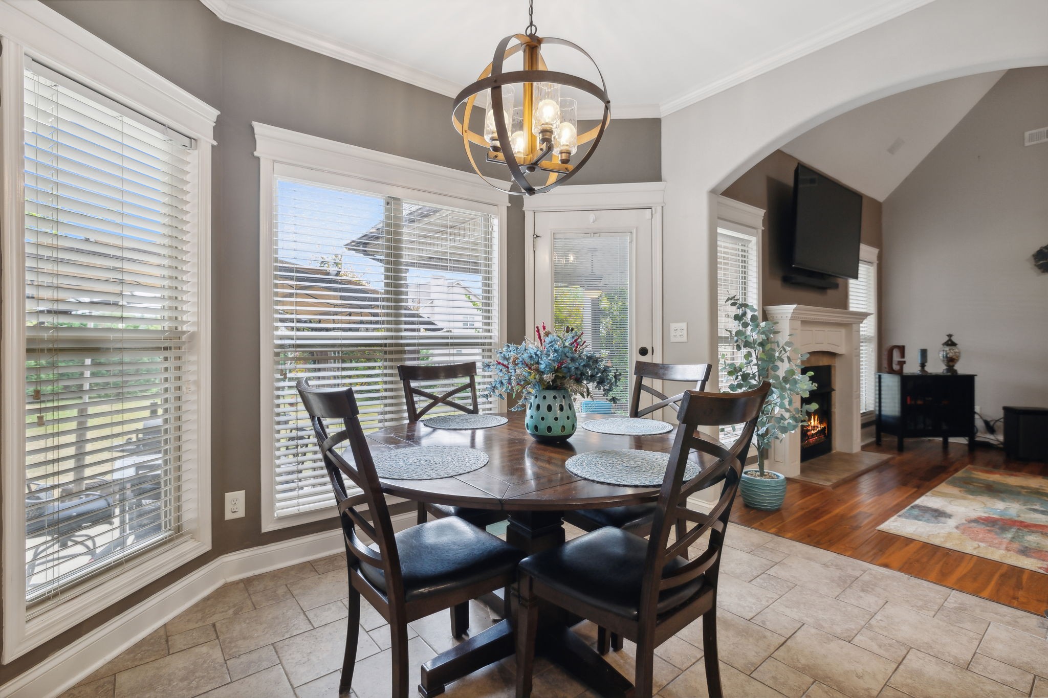 1049 Willow Circle Clarksville, TN 37043 - Photo 13 of 44