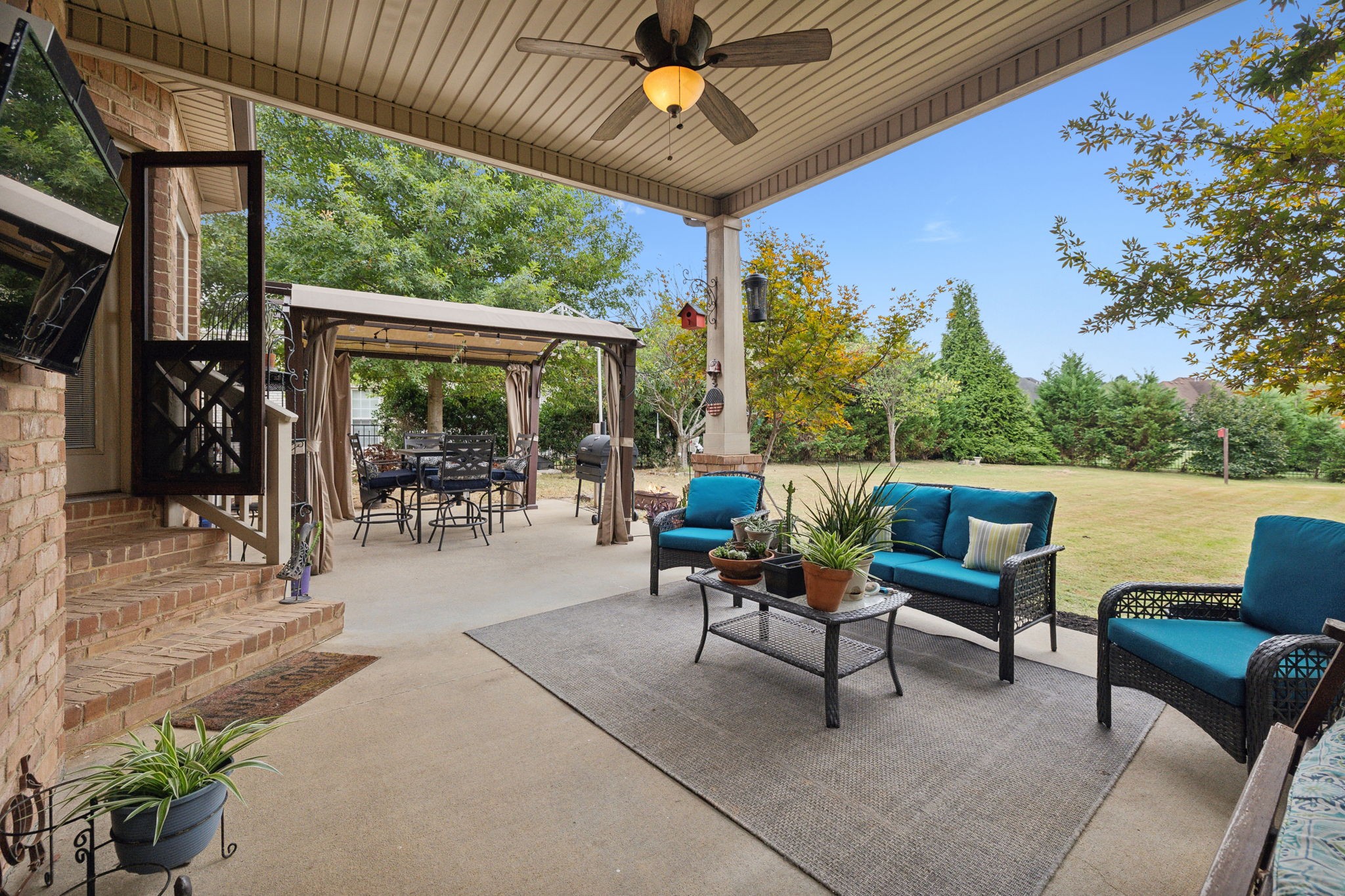 1049 Willow Circle Clarksville, TN 37043 - Photo 33 of 44