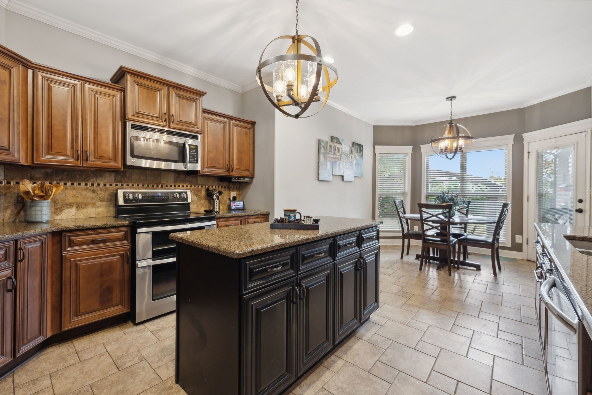 1049 Willow Circle Clarksville, TN 37043 - Photo 9 of 44