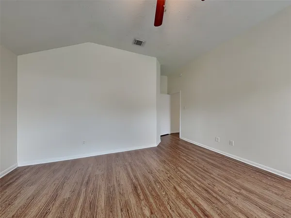 $2,015 | 2543 Fox River Lane, Spring, TX 77386