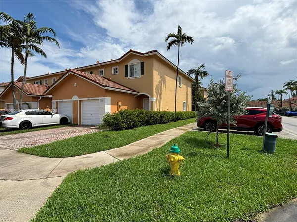 $2,800 | 570 St Michelle Way, Margate, FL 33068