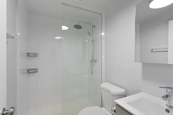 $1,196 | 4875 North Magnolia Avenue, Unit 112, Chicago, IL 60640