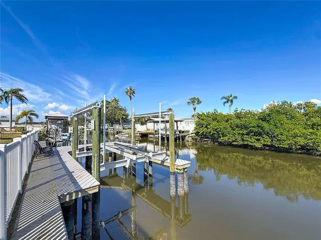 $3,485 | 10709 Donbrese Avenue, Tampa, FL 33615