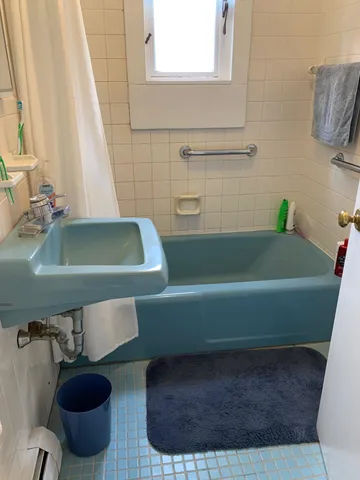 $1,700 | 291 French Pond Road, Henniker, NH 03242