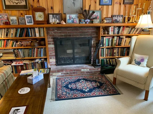 $1,700 | 291 French Pond Road, Henniker, NH 03242