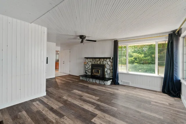 $479,950 | 26301 East Rowan Avenue, Newman Lake, WA 99025