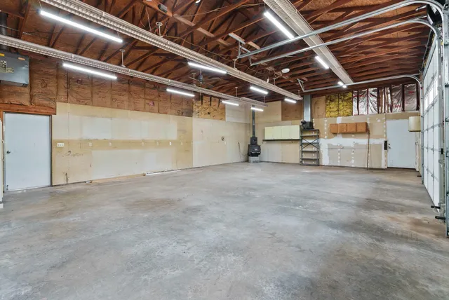 $479,950 | 26301 East Rowan Avenue, Newman Lake, WA 99025