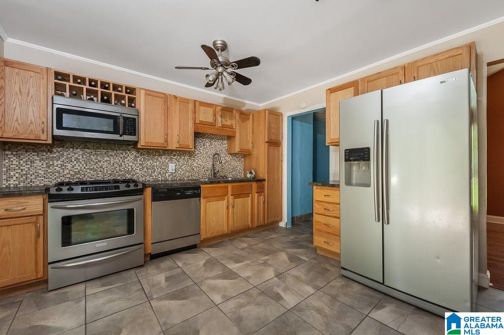 2223 Mountain View Road Birmingham, AL 35210 - Photo 7 of 25