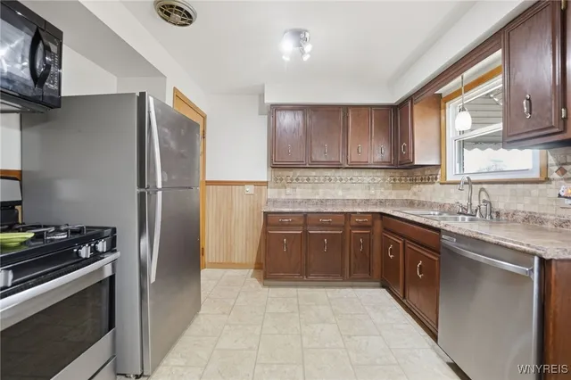 $229,900 | 35 Ceil Drive, Cheektowaga, NY 14227