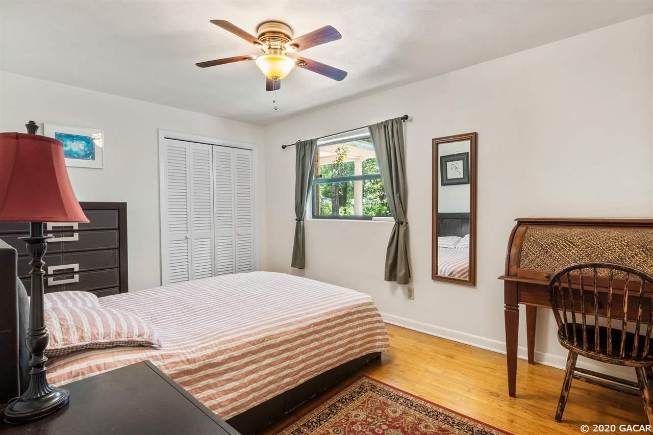 8802 Southwest 17th Avenue Gainesville, FL 32607 - Photo 14 of 28 Gallery Image 14