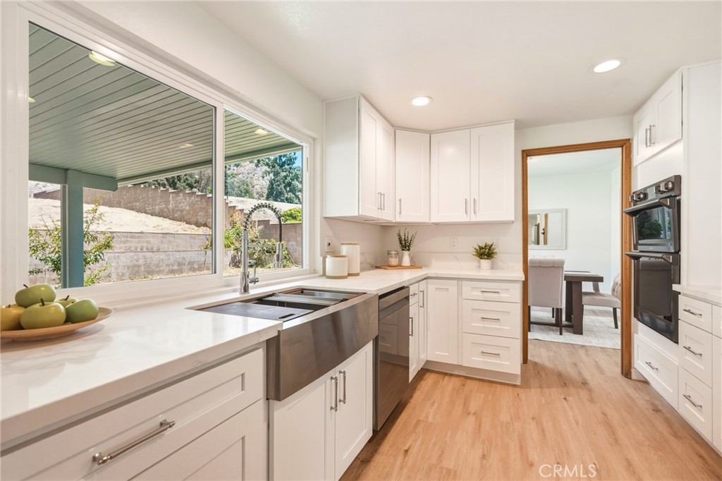 3343 Brookridge Road Duarte, CA 91010 - Photo 20 of 72 Chef's kitchen