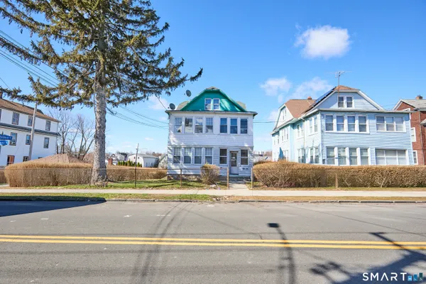 $719,500 | 203-207 Wayne Street, Bridgeport, CT 06606