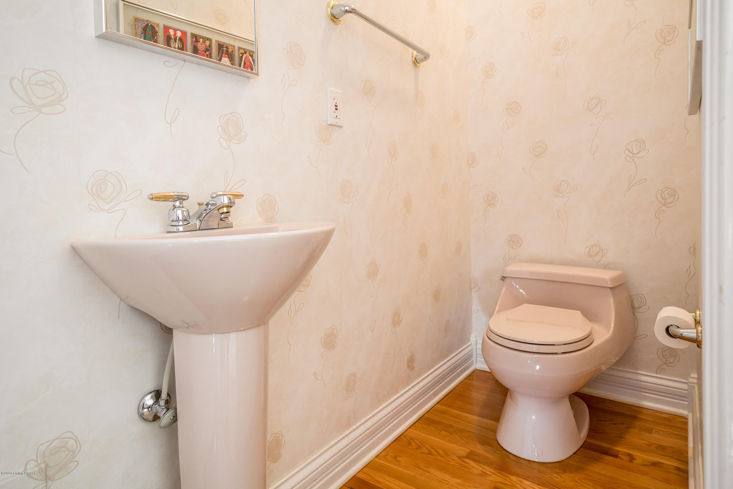 7007 Shallow Lake Road Prospect, KY 40059 - Photo 26 of 65 Powder room off the office room.