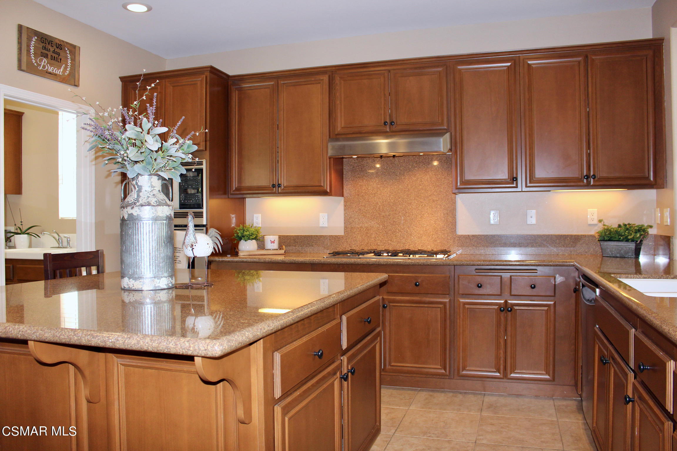 6849 Blue Ridge Way Moorpark, CA 93021 - Photo 17 of 65 IMG_6478