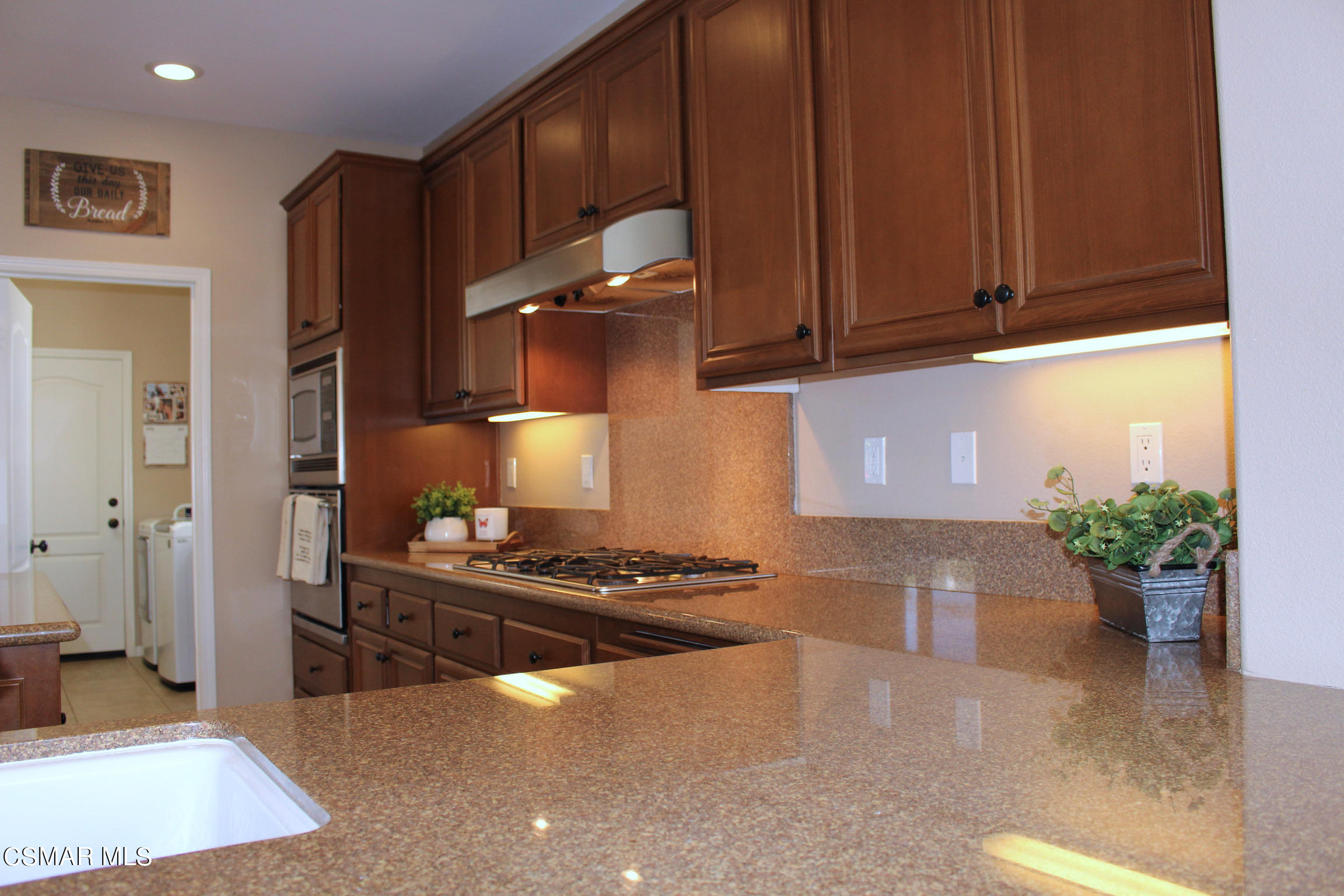 6849 Blue Ridge Way Moorpark, CA 93021 - Photo 19 of 65 IMG_6486