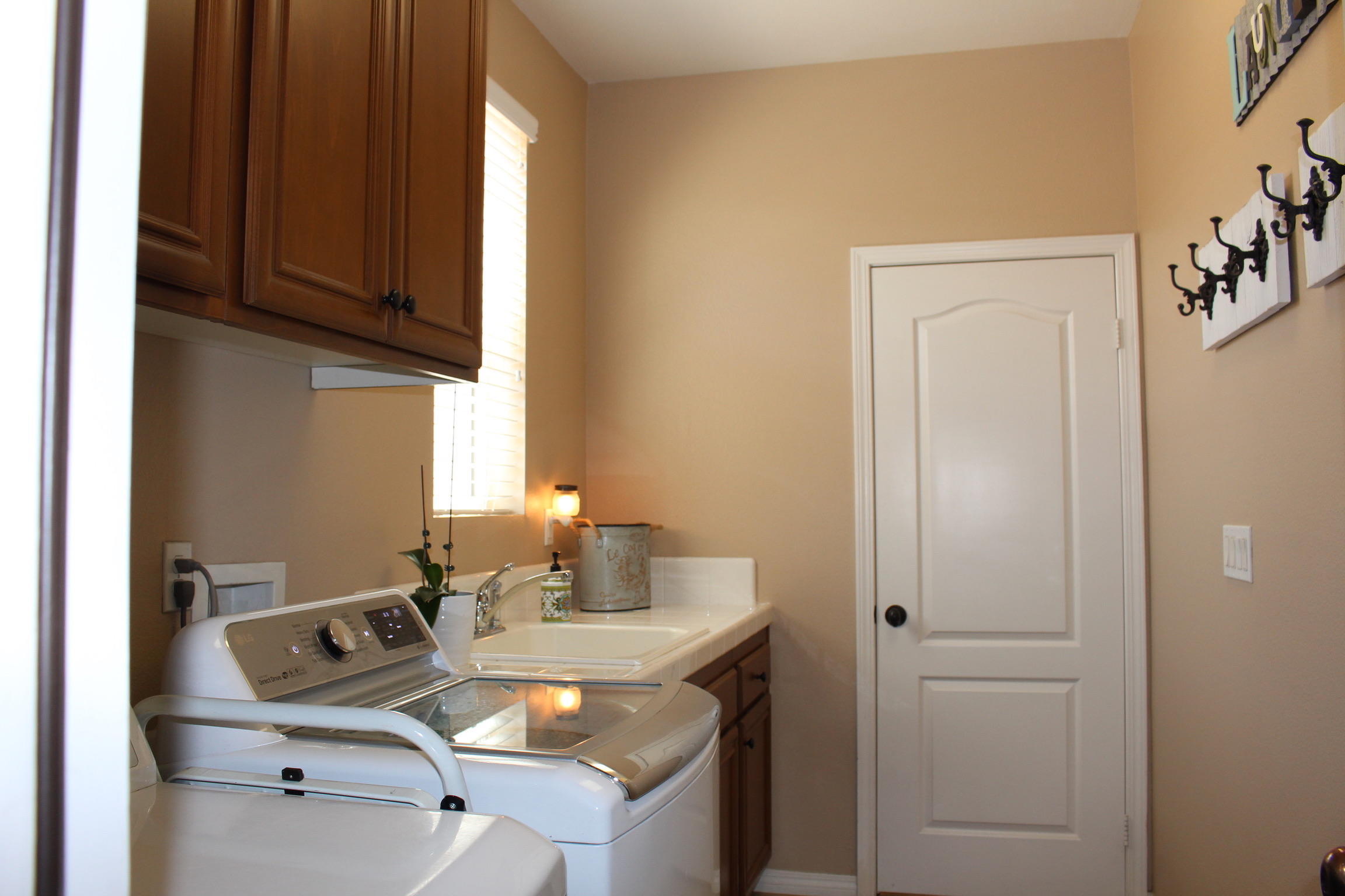 6849 Blue Ridge Way Moorpark, CA 93021 - Photo 23 of 65 IMG_6385