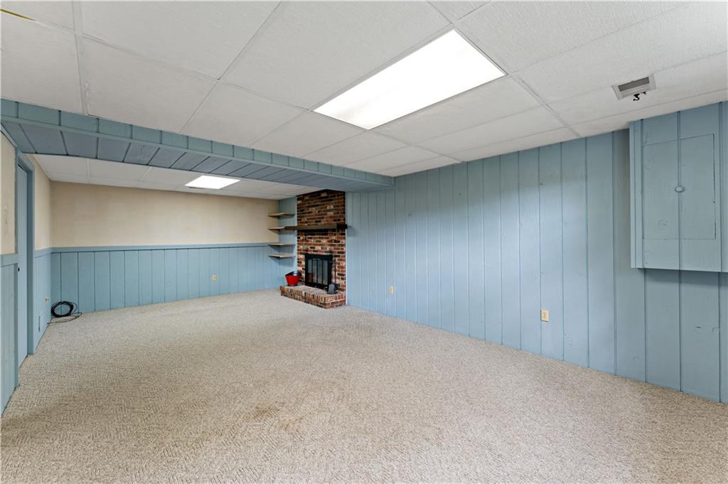 27 Dover Road Irwin, PA 15642 - Photo 24 of 43 a view of empty room