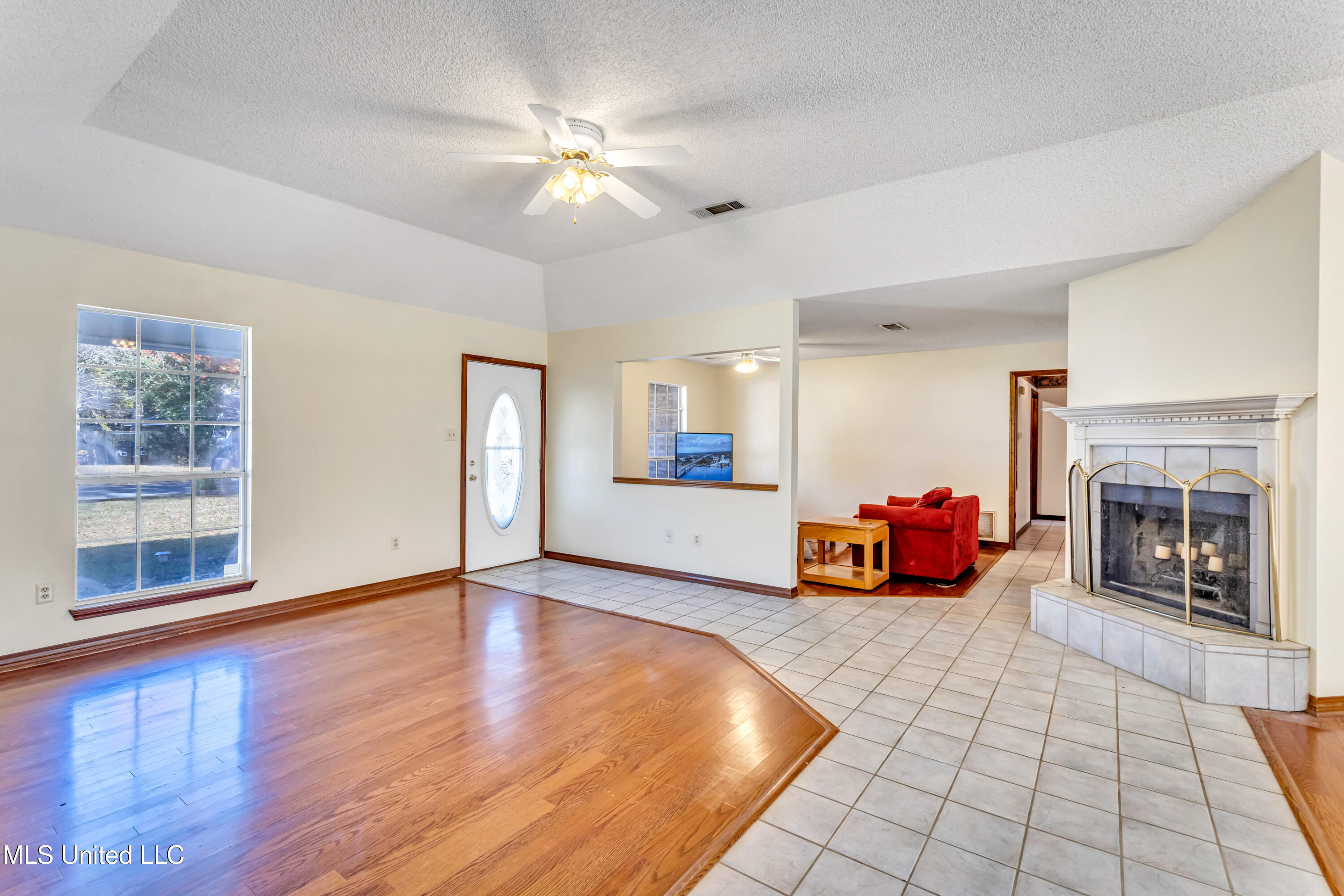 2526 Havard Road Ocean Springs, MS 39564 - Photo 5 of 31 2526HavardRd-7