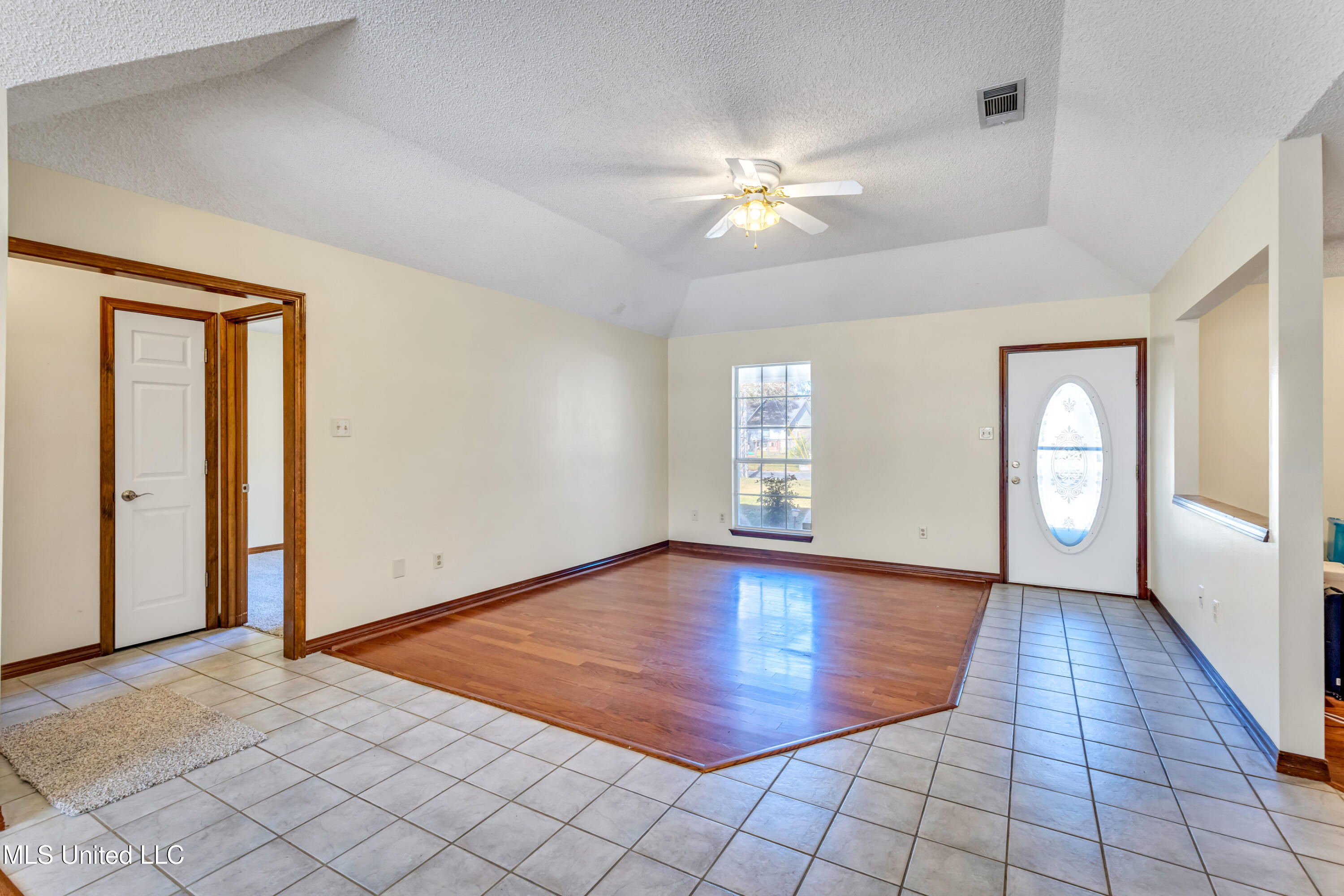 2526 Havard Road Ocean Springs, MS 39564 - Photo 8 of 31 2526HavardRd-9