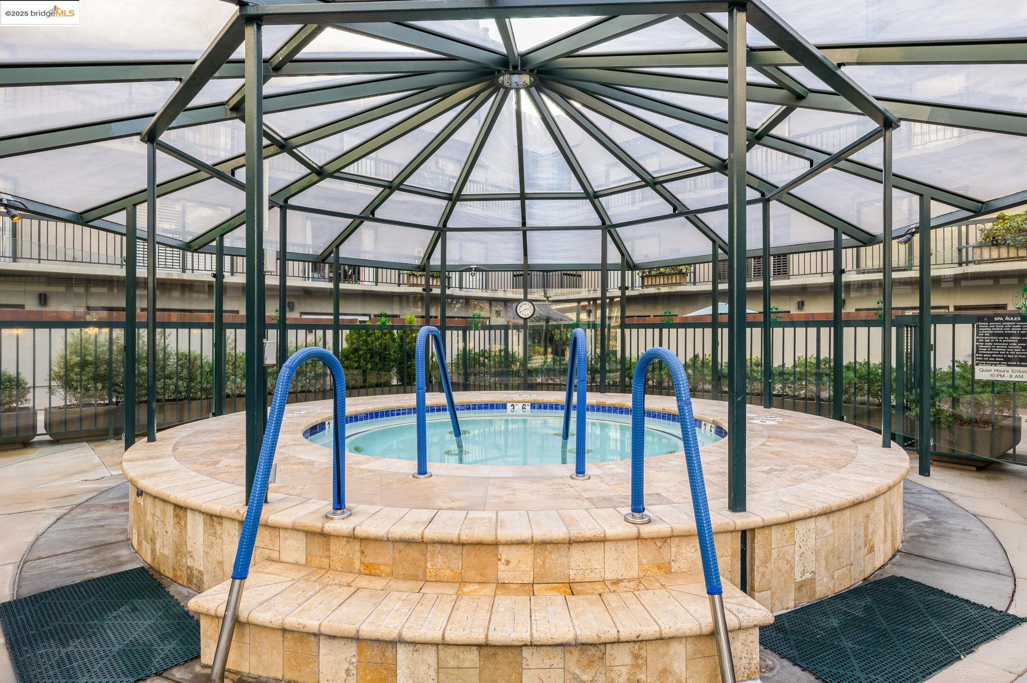 601 Van Ness Avenue, Unit 441 San Francisco, CA 94102 - Photo 36 of 58 a view of a swimming pool