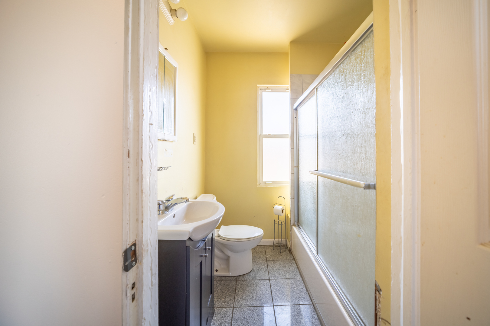 3802 West 64th Street Chicago, IL 60629 - Photo 11 of 37