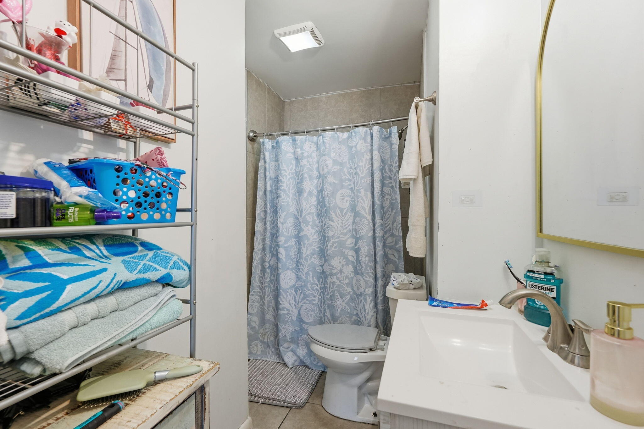 528 Churchill Road West Palm Beach, FL 33405 - Photo 27 of 38 528_UL_Bathroom_001