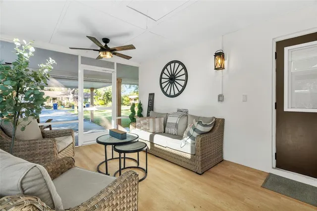 $369,500 | 1032 Willis Avenue, Sarasota, FL 34232