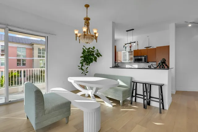 $6,000 | 806 East Windward Way, Unit 617, Lantana, FL 33462