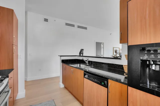 $6,000 | 806 East Windward Way, Unit 617, Lantana, FL 33462