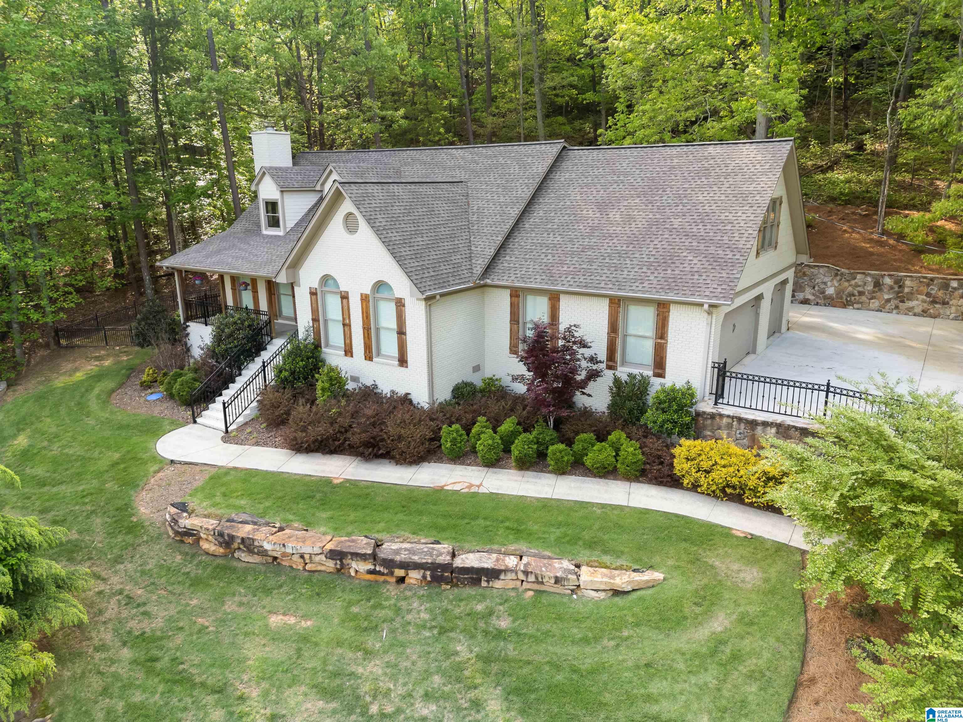 885 Heritage Road Oneonta, AL 35121 - Photo 2 of 38