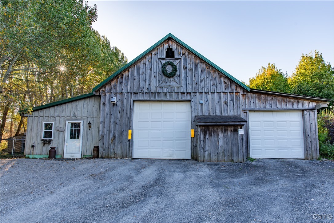 5857 East Lake Road Cazenovia, NY 13035 - Photo 38 of 48 Garage