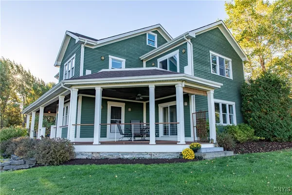 $1,075,000 | 5857 East Lake Road, Cazenovia, NY 13035