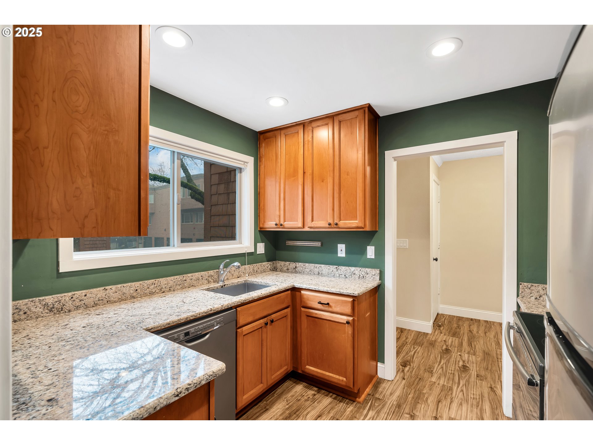 35 Oswego Lake Oswego, OR 97035 - Photo 13 of 31