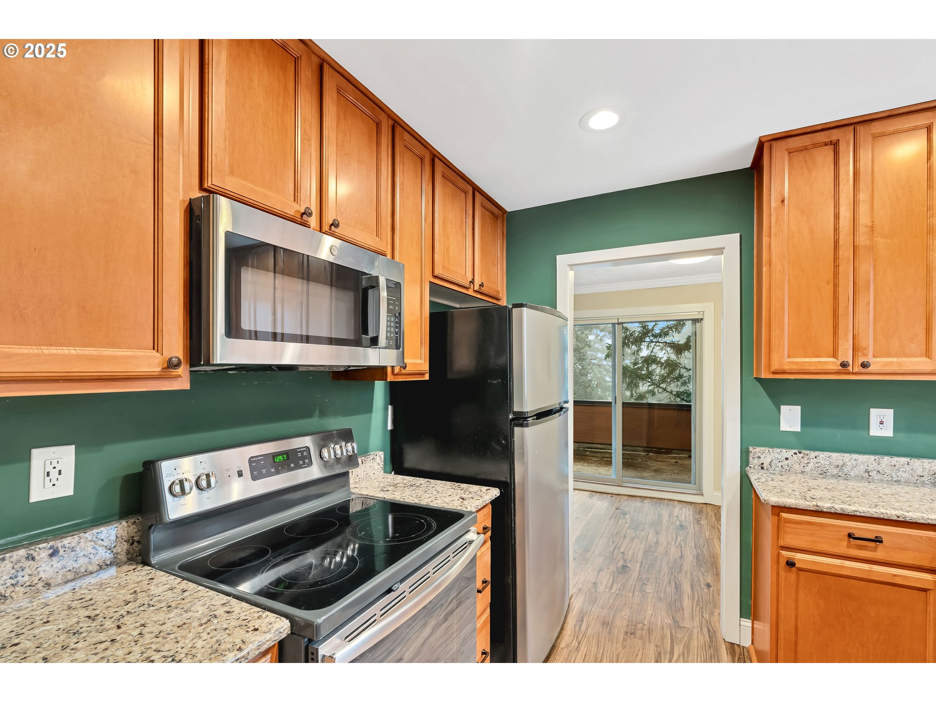 35 Oswego Lake Oswego, OR 97035 - Photo 14 of 31