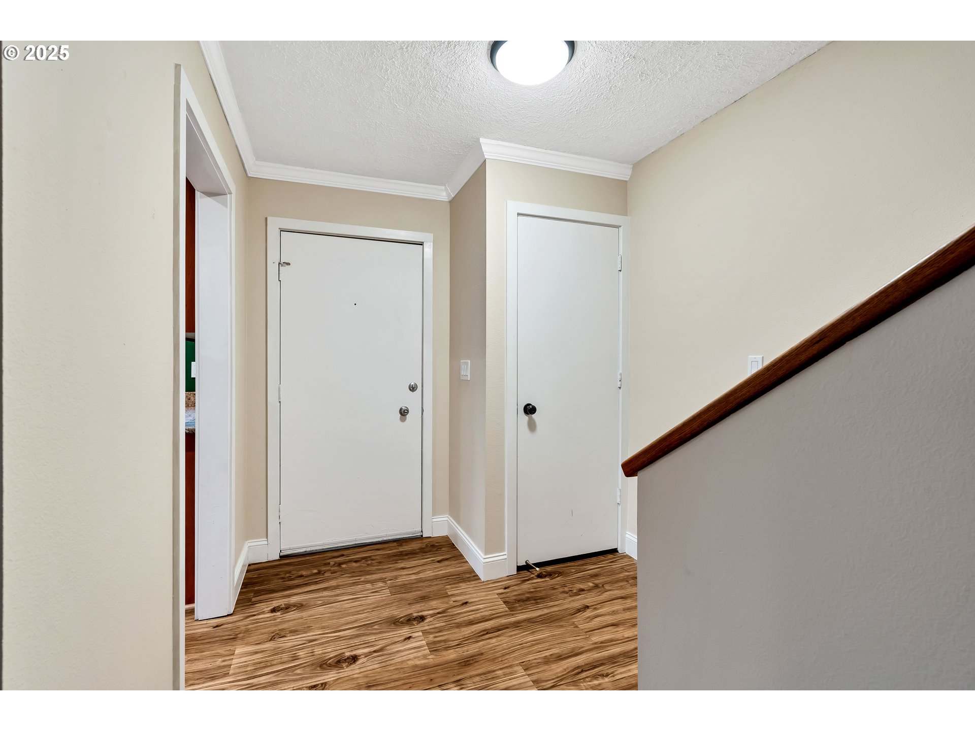 35 Oswego Lake Oswego, OR 97035 - Photo 7 of 31