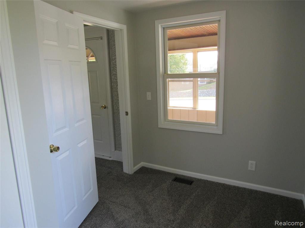 10141 Hegel Road Goodrich, MI 48438 - Photo 14 of 23