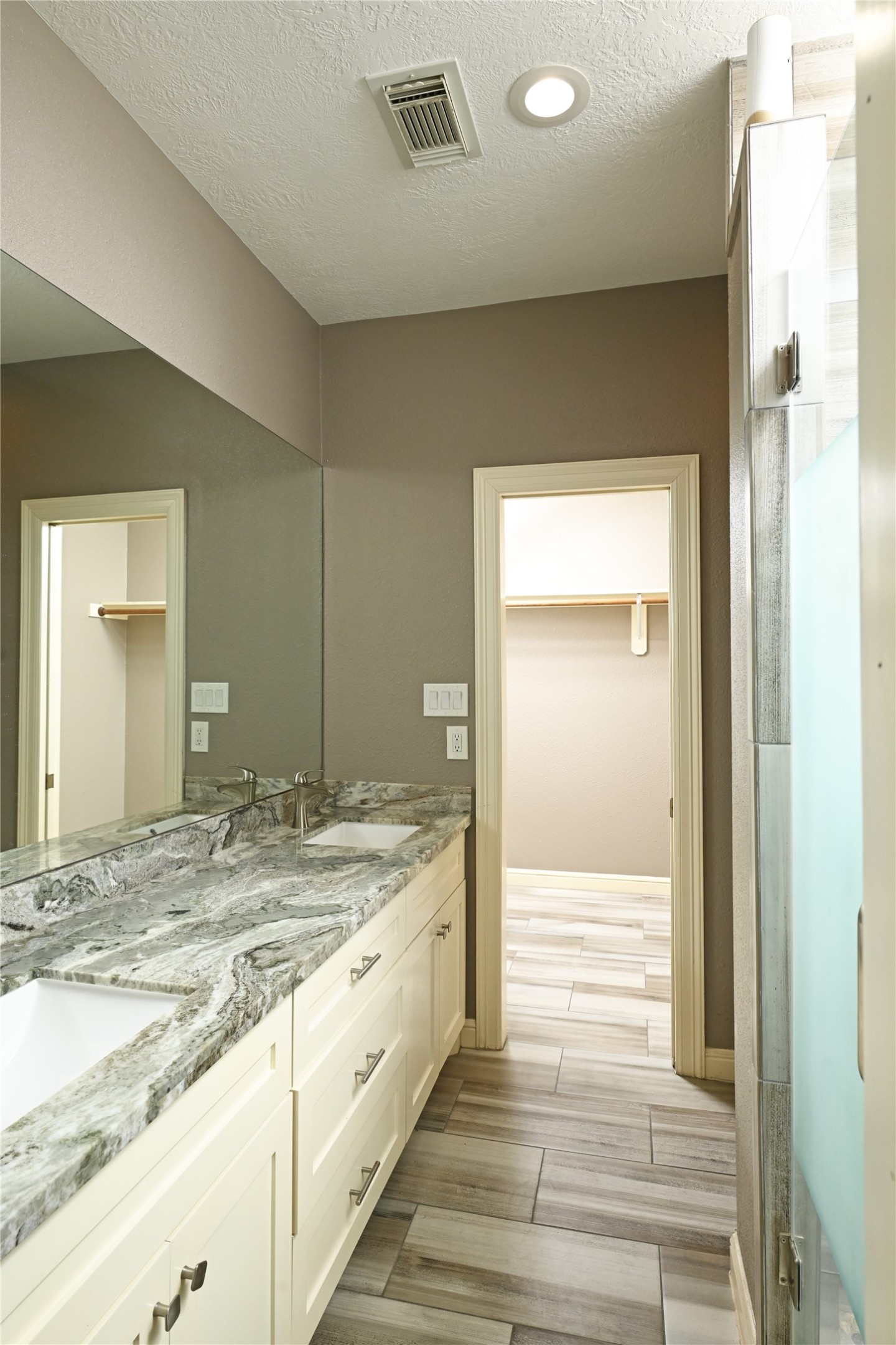 608 Archer Street Houston, TX 77009 - Photo 17 of 38