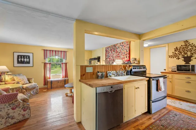 $295,000 | 108 Colony Road, Islesboro, ME 04848