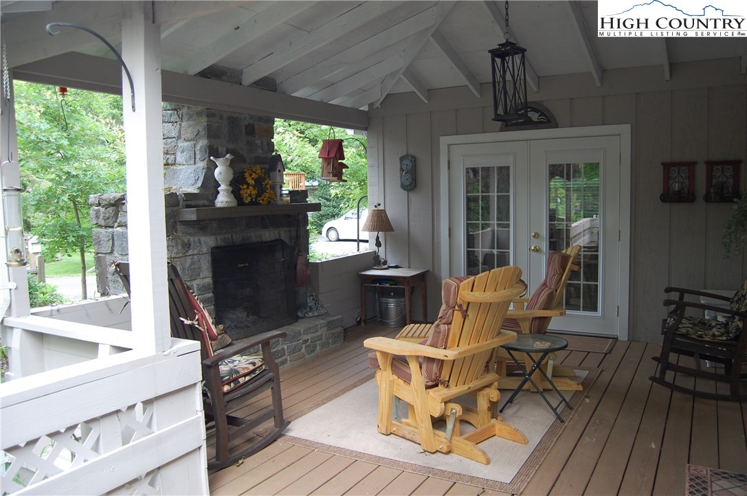138 Golden Rod Loop Newland, NC 28657 - Photo 1 of 20 Gallery Image 1
