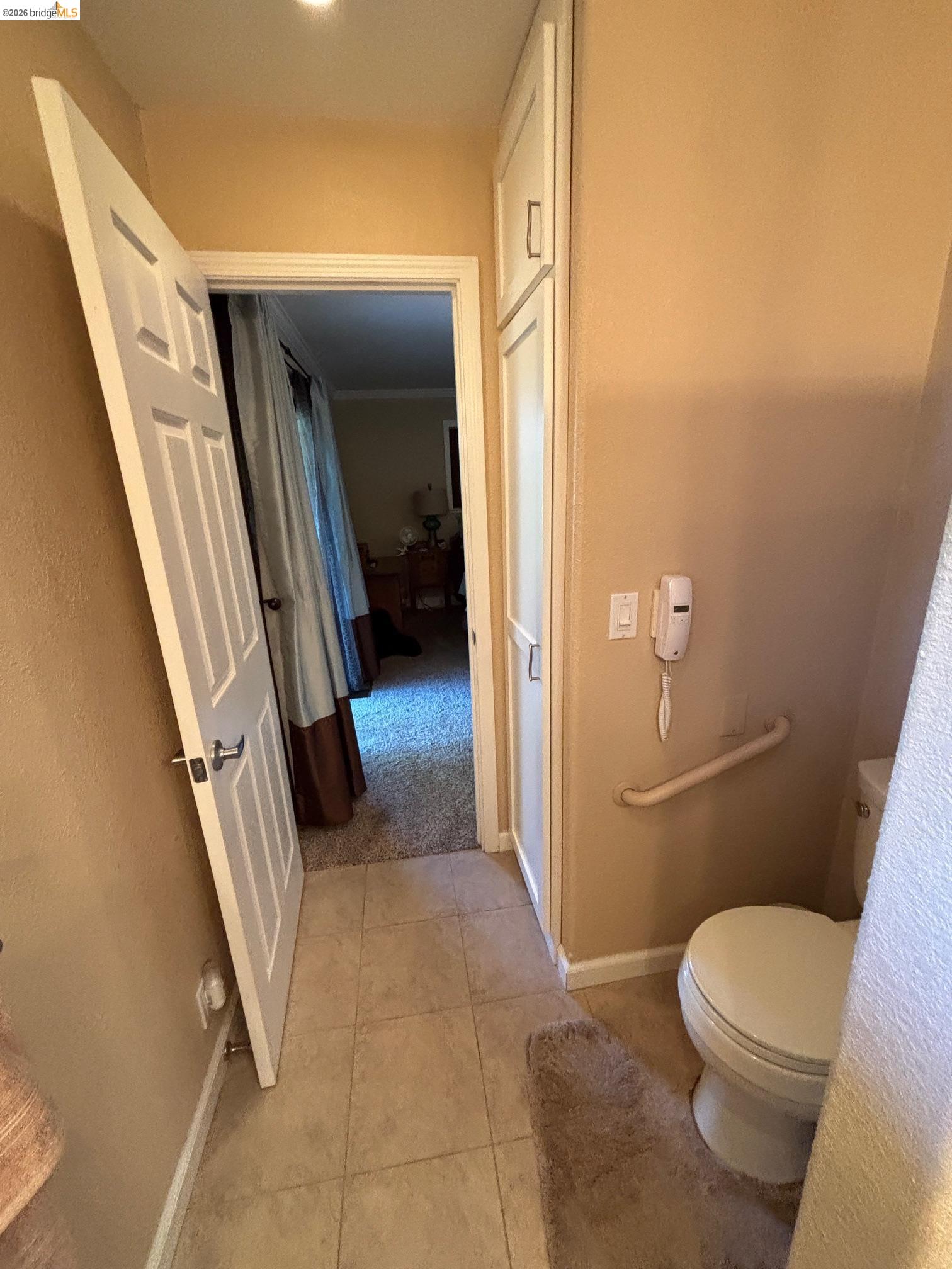 20728 Point View Drive Groveland, CA 95321 - Photo 24 of 45 a bathroom with a sink and toilet